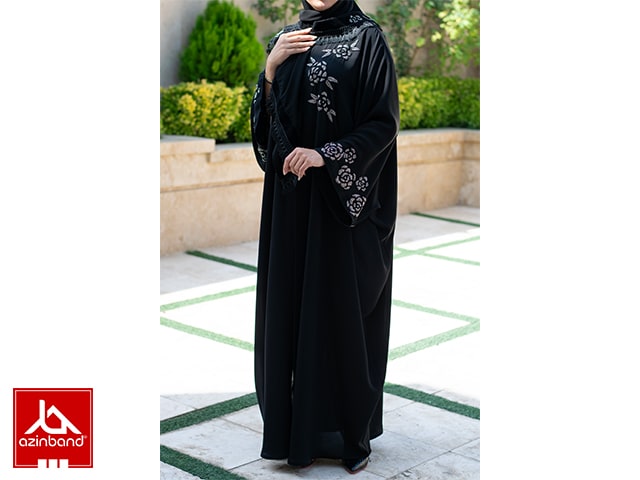 مانتو عبایی جواهر دوزی جلوی مانتو و دوسر آستین